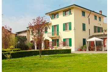 Italia Penzión Valeggio sul Mincio, Exteriorul